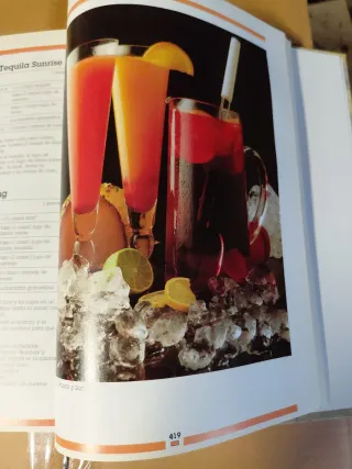 Los Placeres De La Buena Mesa