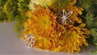 Pendientes de plata de 925 con diseño floral