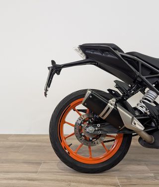 KTM 125  Duke (modelo actual) 2023