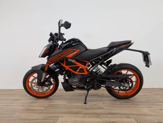 KTM 125  Duke (modelo actual) 2023