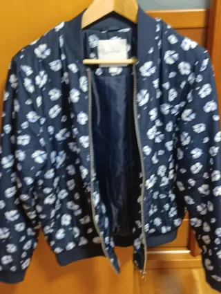 Chaqueta Springfield flores azul y blanco