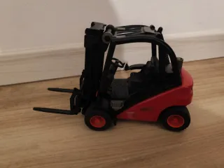 veicoli Bruder carrello elevatore e pala agricola