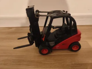 veicoli Bruder carrello elevatore e pala agricola