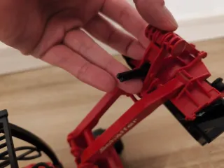 veicoli Bruder carrello elevatore e pala agricola