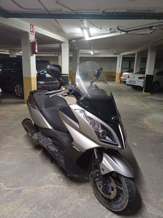 Kimco Super Dink 300i Gris