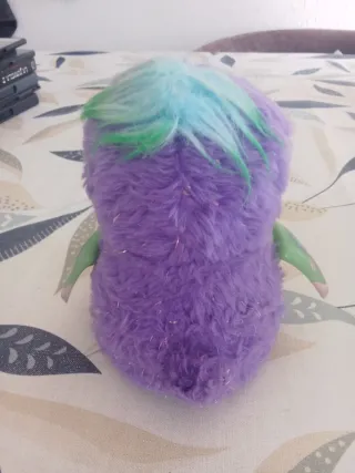 Peluche estilo Furby morado y rosa