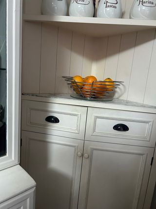 Alacena esquinera blanca