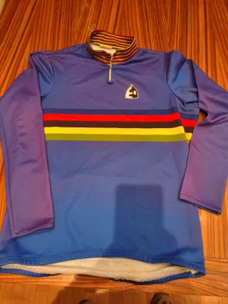 Maillot Ciclismo Campeón Arcoíris. Etxeondo