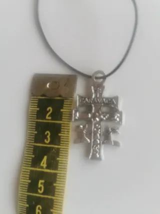 Colgante Cruz Plateado Bando Huerta