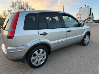 Ford Fusion 2004