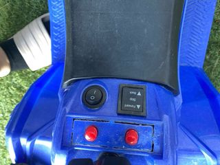 Coche eléctrico infantil 4x4 azul