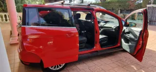 Ford Grand C-MAX 2012