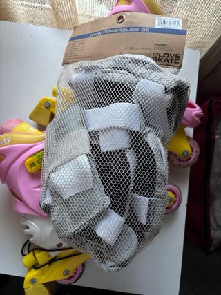 Patines niña Minnie Disney incluido set rodilleras