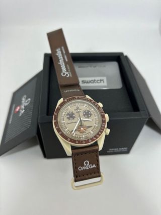 Omega x Swatch Saturno