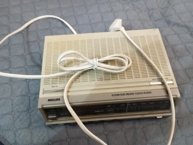 Radiosveglia Philips D3200 vintage