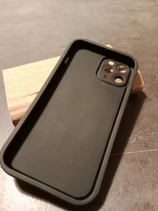 Funda iPhone 11 Pro imitacion