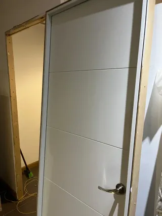 Puerta lacada blanca 72,5cm izquierda