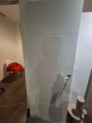 Puerta lacada blanca 72,5cm izquierda