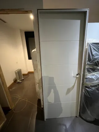 Puerta lacada blanca 72,5cm izquierda