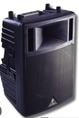 Baffles de escenario Behringer Ultrawave B 300