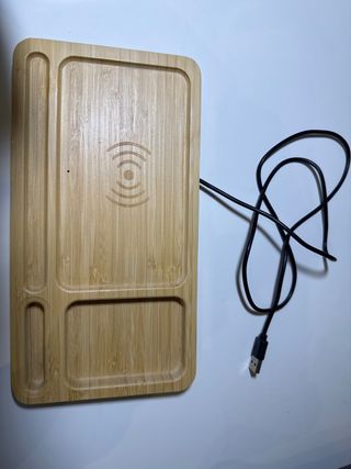 Estación de Carga Inalámbrica Madera