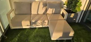 Sofá modular exterior gris y blanco