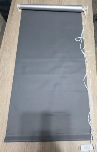 3 Estores Opacos Térmicos Gris y blanco