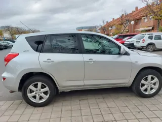 Toyota RAV4 2009