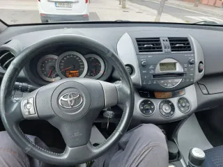 Toyota RAV4 2009