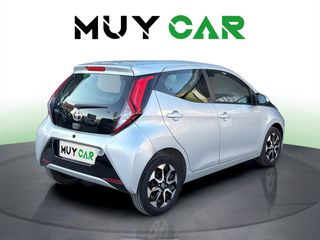 Toyota Aygo 1.0 70 x-play 53 kW (72 CV)