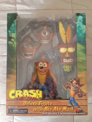Figura Crash Bandicoot Deluxe con Aku Aku