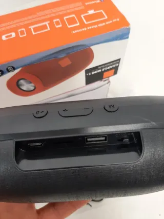 Altavoz Bluetooth potente portátil bass