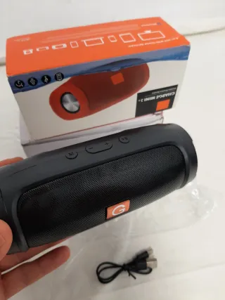 Altavoz Bluetooth potente portátil bass