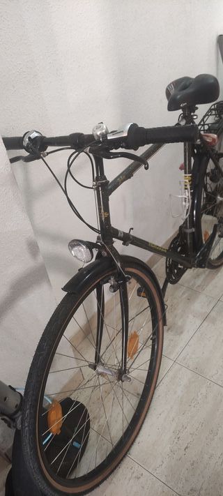 Bicicleta grande negra