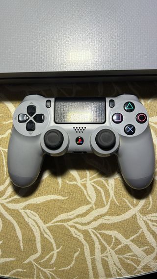 PS4 Edición 20 Aniversario