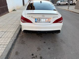 Mercedes-Benz Clase CLA 2015