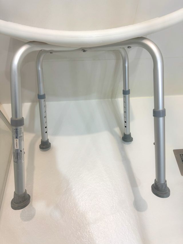 Silla de ducha ortopédica regulable