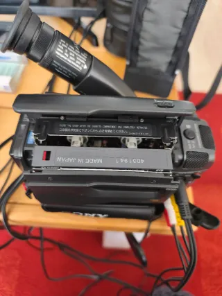 Sony Handycam CCD-TR805E Hi8