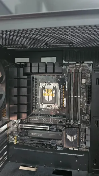 Placa Base Asus TUF Gaming B650M-PLUS WIFI