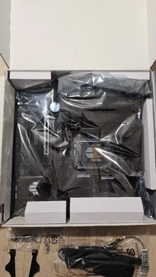 Placa Base Asus TUF Gaming B650M-PLUS WIFI