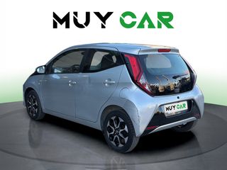 Toyota Aygo 1.0 70 x-play 53 kW (72 CV)