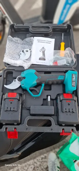 Tijeras Eléctricas Podar + 2 Baterías