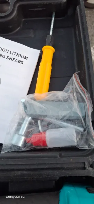 Tijeras Eléctricas Podar + 2 Baterías