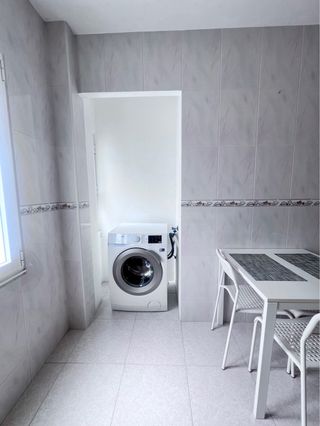 Se alquila acogedor piso