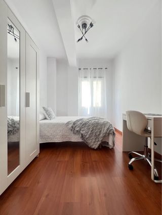 Se alquila acogedor piso