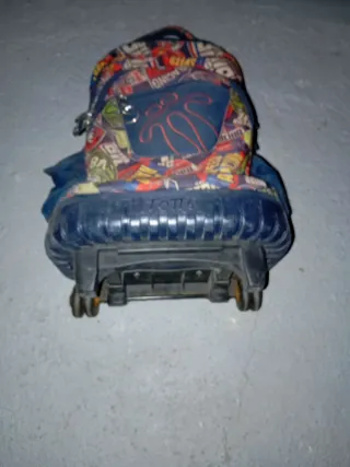 Mochila Totto con ruedas diseño Racing