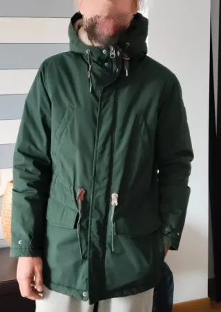 Abrigo verde Element