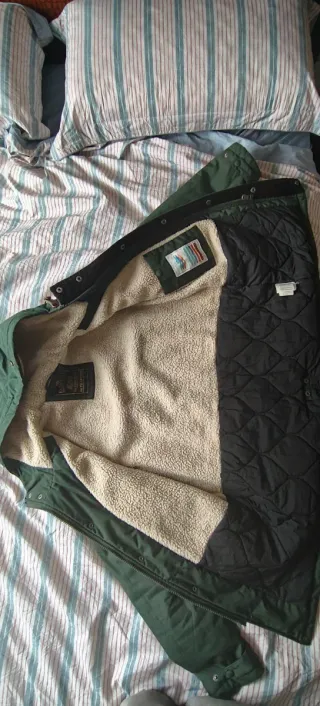 Abrigo verde Element