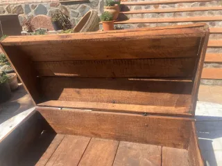 Cofre antiguo de madera