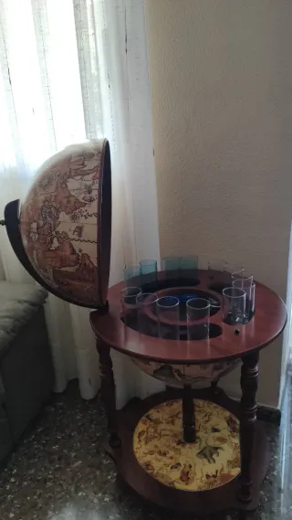 Globo Bar Mueble Auxiliar de Madera